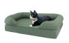 Omlet lit à mémoire de forme pour chats en vert sauge avec chat couché dessus