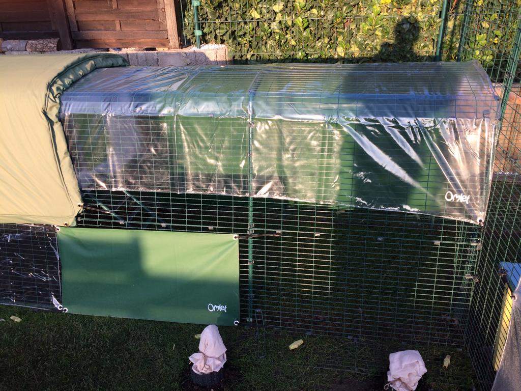 Bâche De Protection Semi Transparente Semi Opaque Pour Grand Poulailler Eglu Cube 2 Mètres