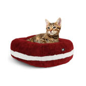 Chat se relaxant dans le lit de chat de noël Maya donut
