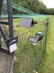 Le grillage pour poulesOmlet est très utile pour garder vos poules à l'intérieur.