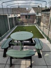 Un très grand catio tout en restant un espace extérieur utilisable 