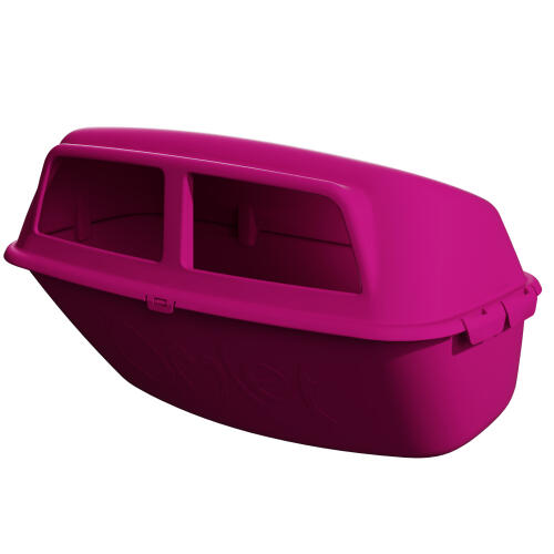 Purple Eglu Go manGeoire pour poulets conçue par Omlet