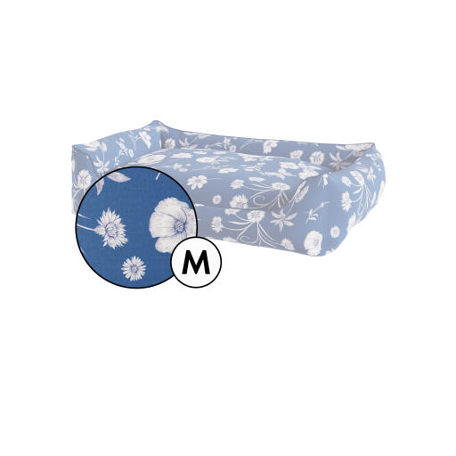 Couverture de lit pour chien nid moyen en porcelaine imprimée bleu floral gardenia par Omlet.