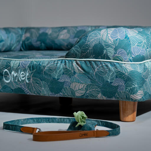 Un gros plan du lit pour chien nature trail bolster