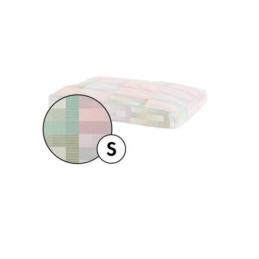 Petite housse de coussin pour chien en imprimé prisme kaléidoscope par Omlet.