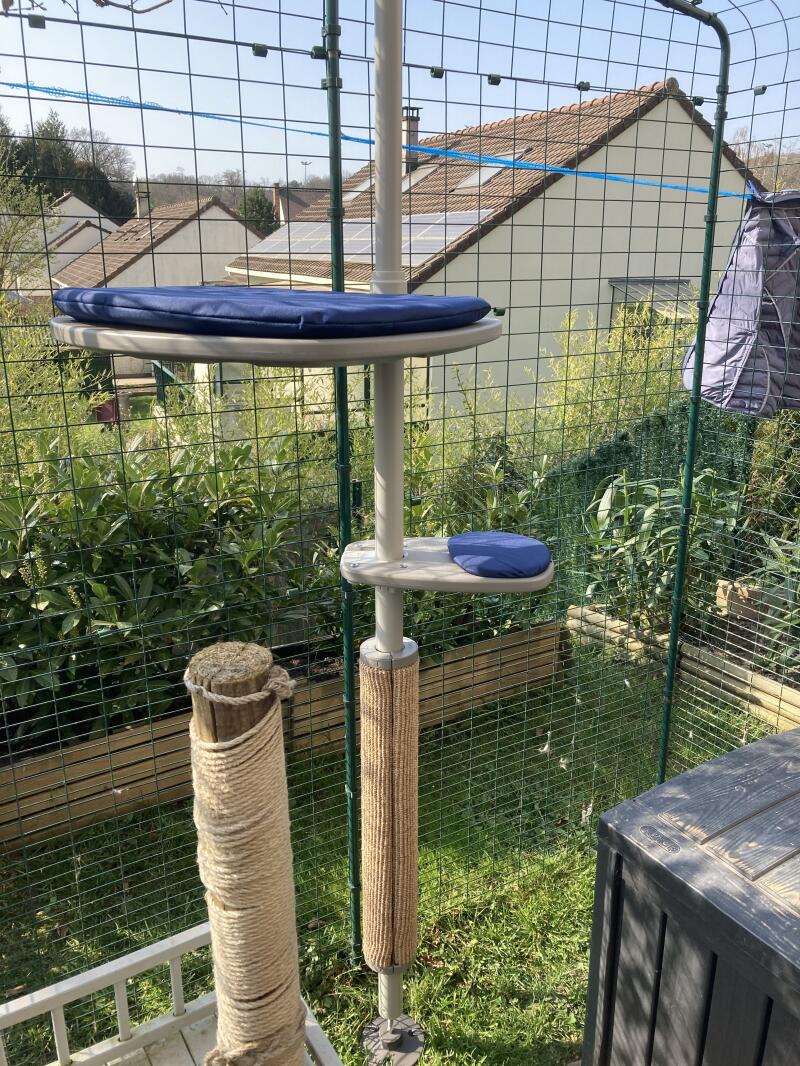 Arbre à chat d’extérieur Freestyle Poteau vertical pour enclos d — free download