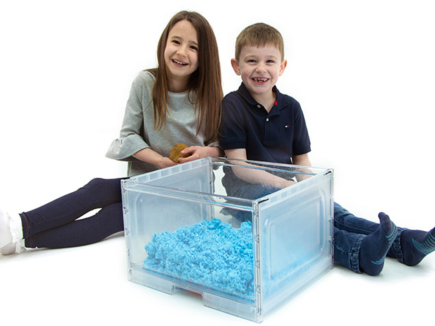 deux-enfants-et-un-hamsters
