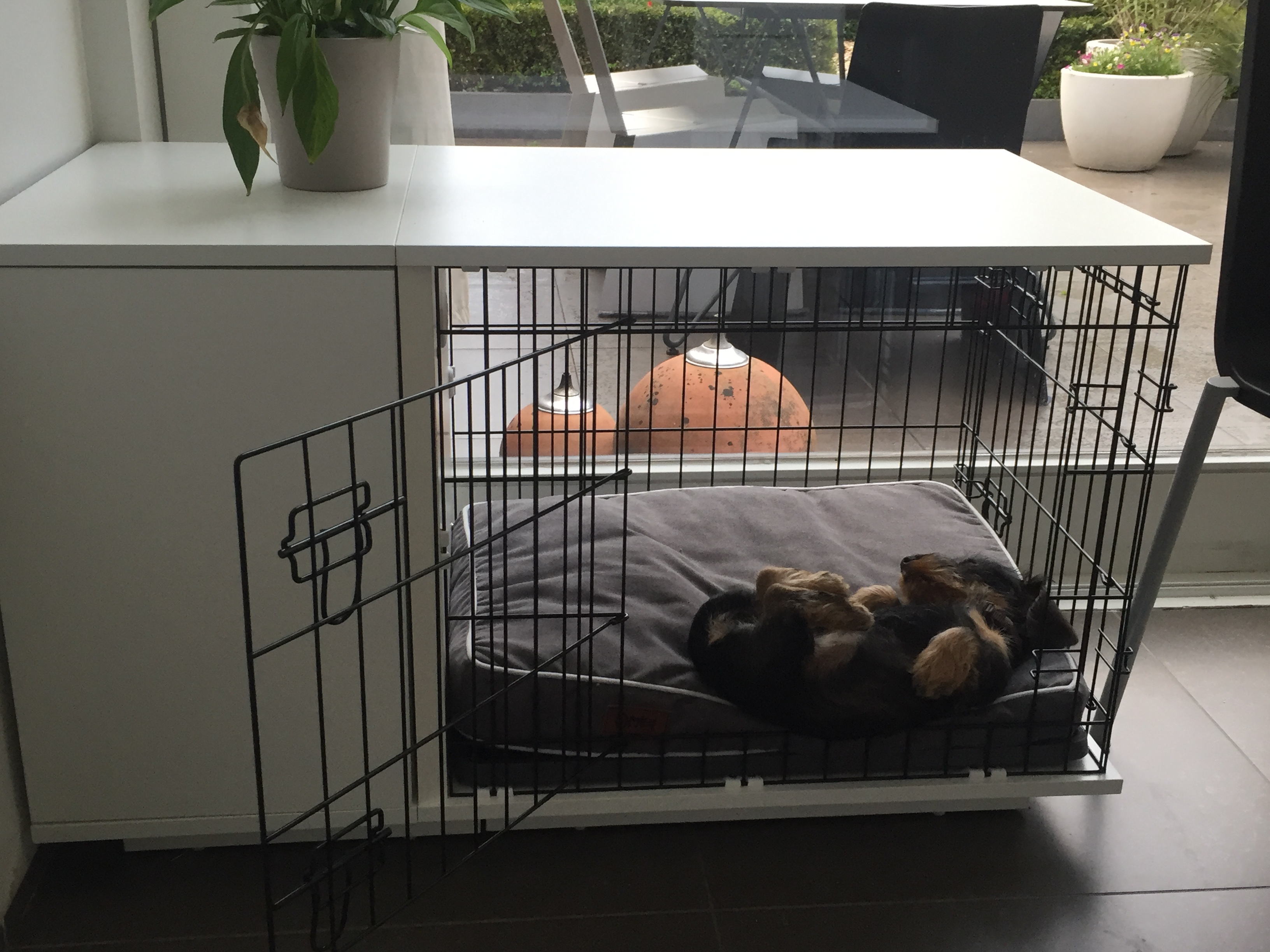 Table De Nuit Niche Chien 48 Tiny Cage D'intérieur Pour Chien Truffaut Picture - fr